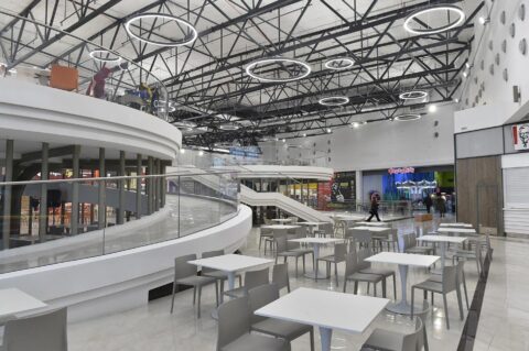 Esplanada Shopping Center 1